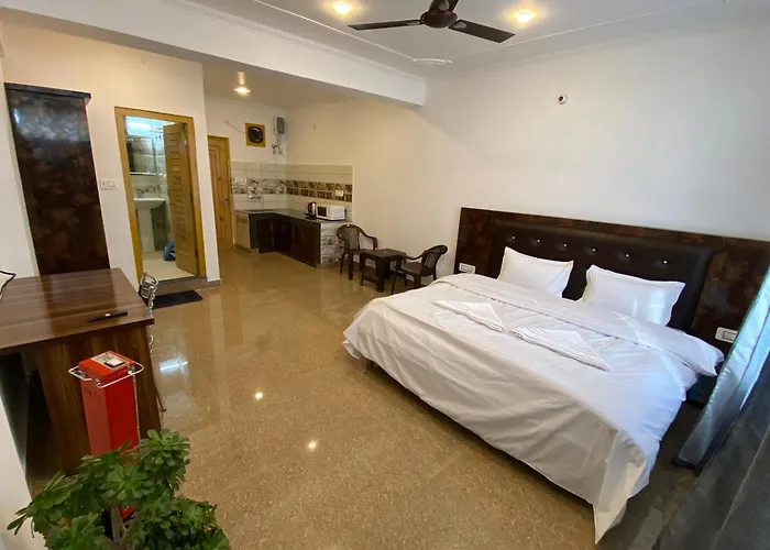 Redeem Cafe & Homestay
